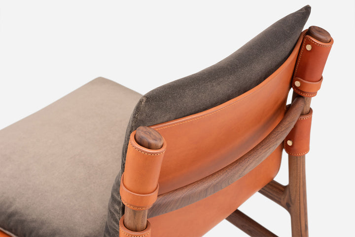 DANISH OILED WALNUT & DARK TAN LEATHER & BALBOA 29 FABRIC