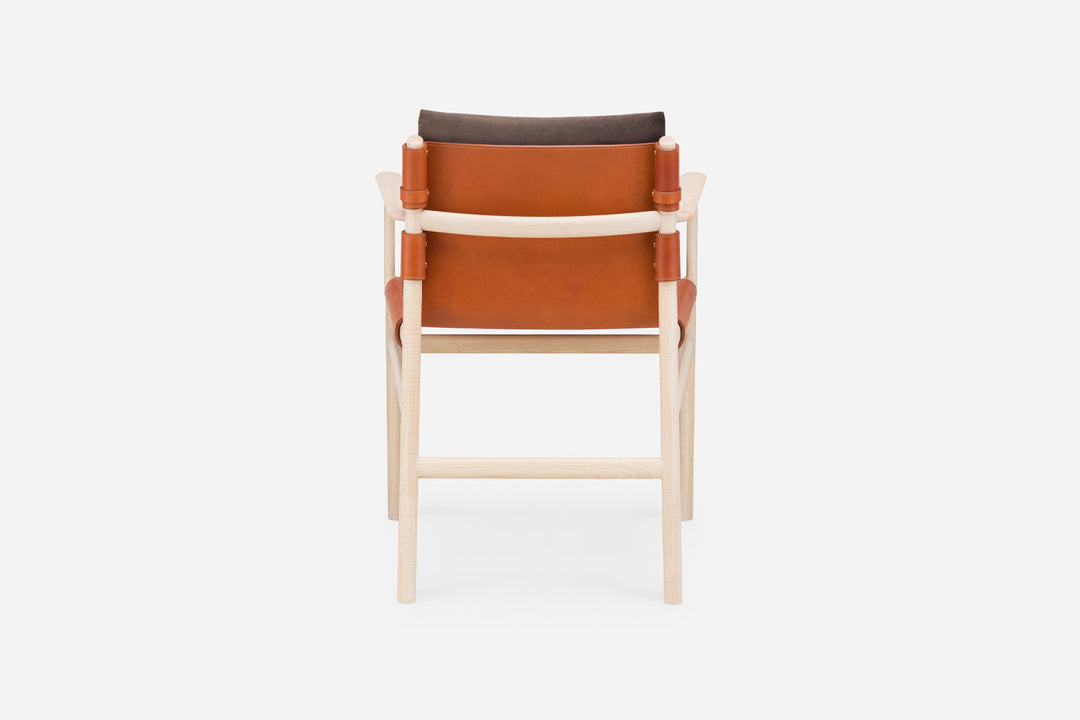 WHITE OILED ASH & DARK TAN LEATHER & BALBOA 29 FABRIC