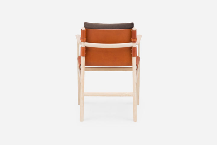 WHITE OILED ASH & DARK TAN LEATHER & BALBOA 29 FABRIC