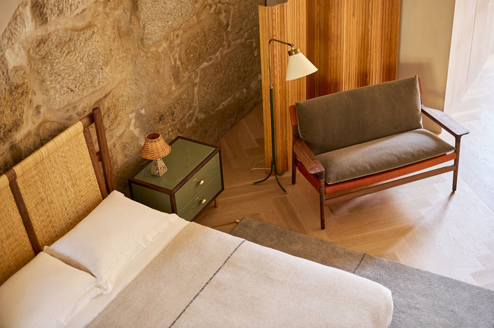 DANISH OILED WALNUT & DARK TAN LEATHER & BYRAM 361 (MODEL: MZ)