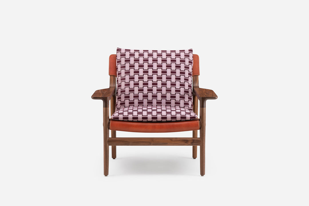 DANISH OILED WALNUT & DARK TAN LEATHER & ZADE 660