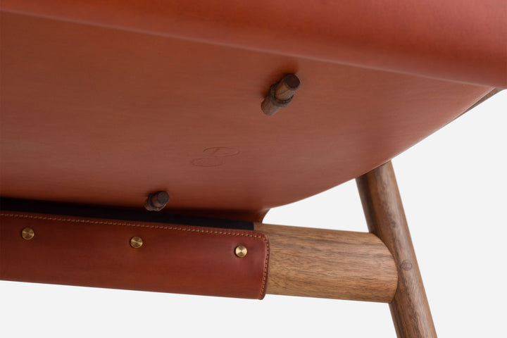 DANISH OILED WALNUT & DARK TAN LEATHER & ZADE 660