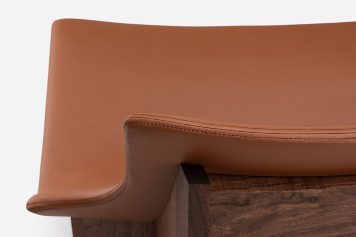 DANISH OILED WALNUT & BROWN NATURAL GRAIN LEATHER