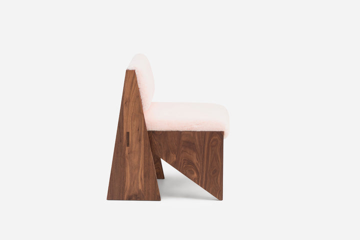 DANISH OILED WALNUT & EINAR 527