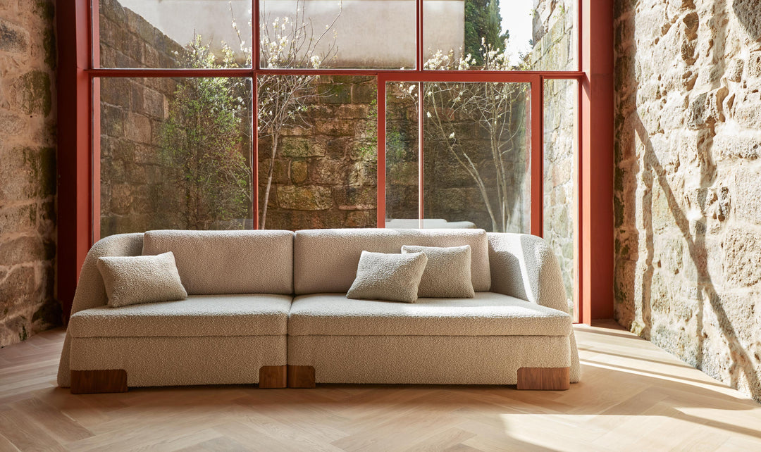 DANISH OILED WALNUT & ELLE 220 (MODEL: 01R)