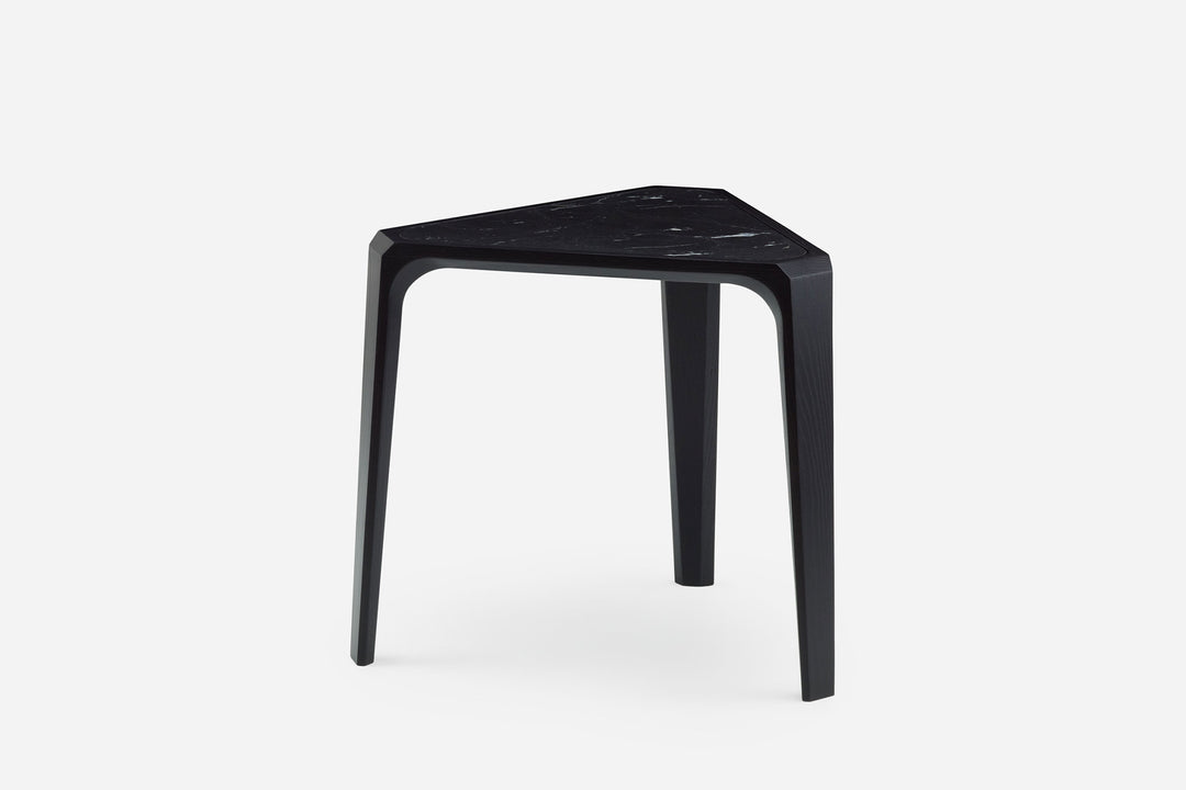 BLACK STAINED ASH & BLACK MARQUINA MARBLE