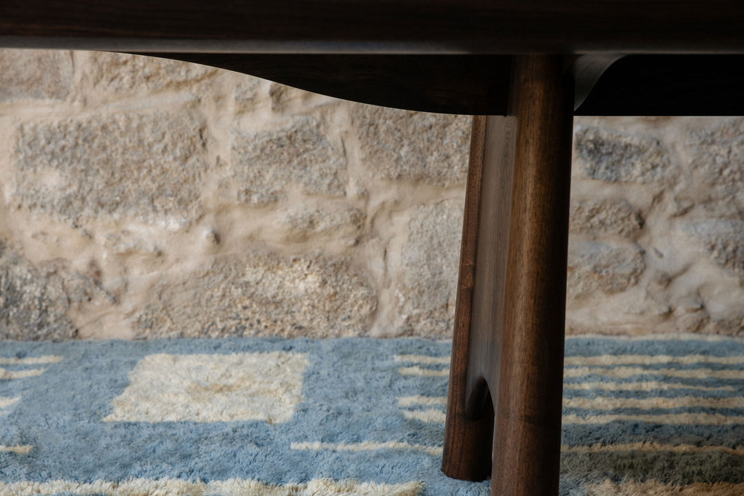 TWENTY-FIVE DINING TABLE – De La Espada
