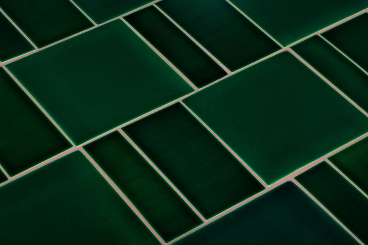 BLACK OILED WALNUT & GREEN TILE (MODEL: L)