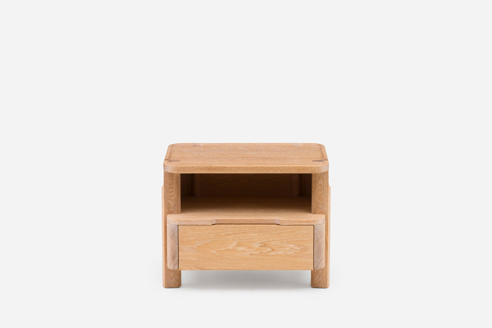 WHITE OILED OAK & JUNCO