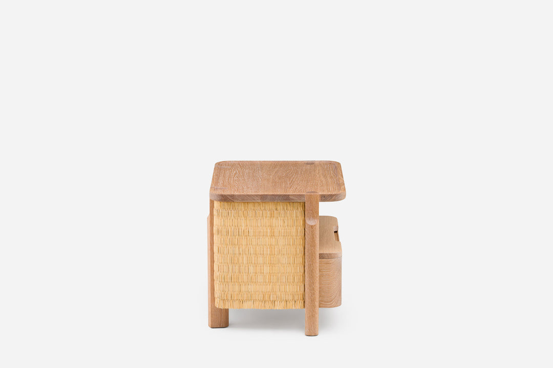 TWENTY-FIVE BEDSIDE CHEST – De La Espada