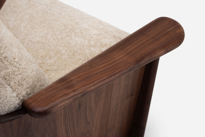 DANISH OILED WALNUT & MOHAWI SHEEPSKIN