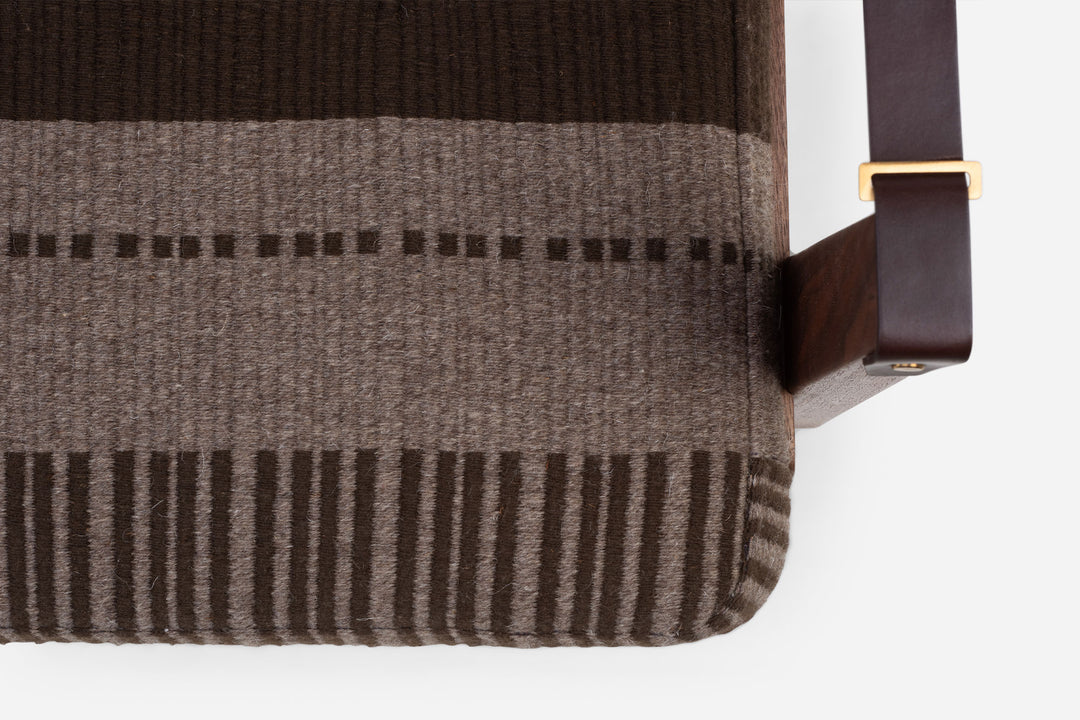 DANISH OILED WALNUT & CASTANHO / RUSSO MANTA LIDO