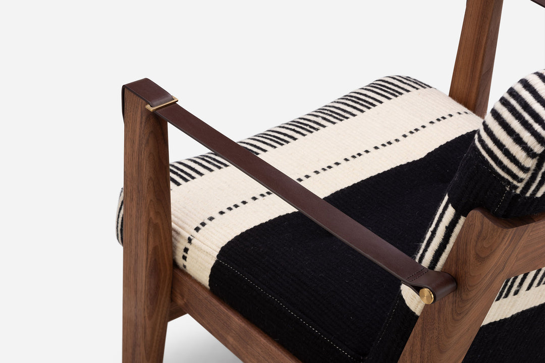 DANISH OILED WALNUT &  PRETO/CRU MANTA LIDO  & BROWN LEATHER STRAPS