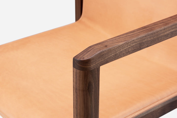 DANISH OILED WALNUT & NATURAL LEATHER