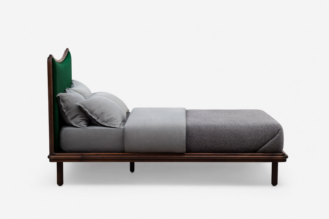 BLACK OILED WALNUT & BYRAM 971