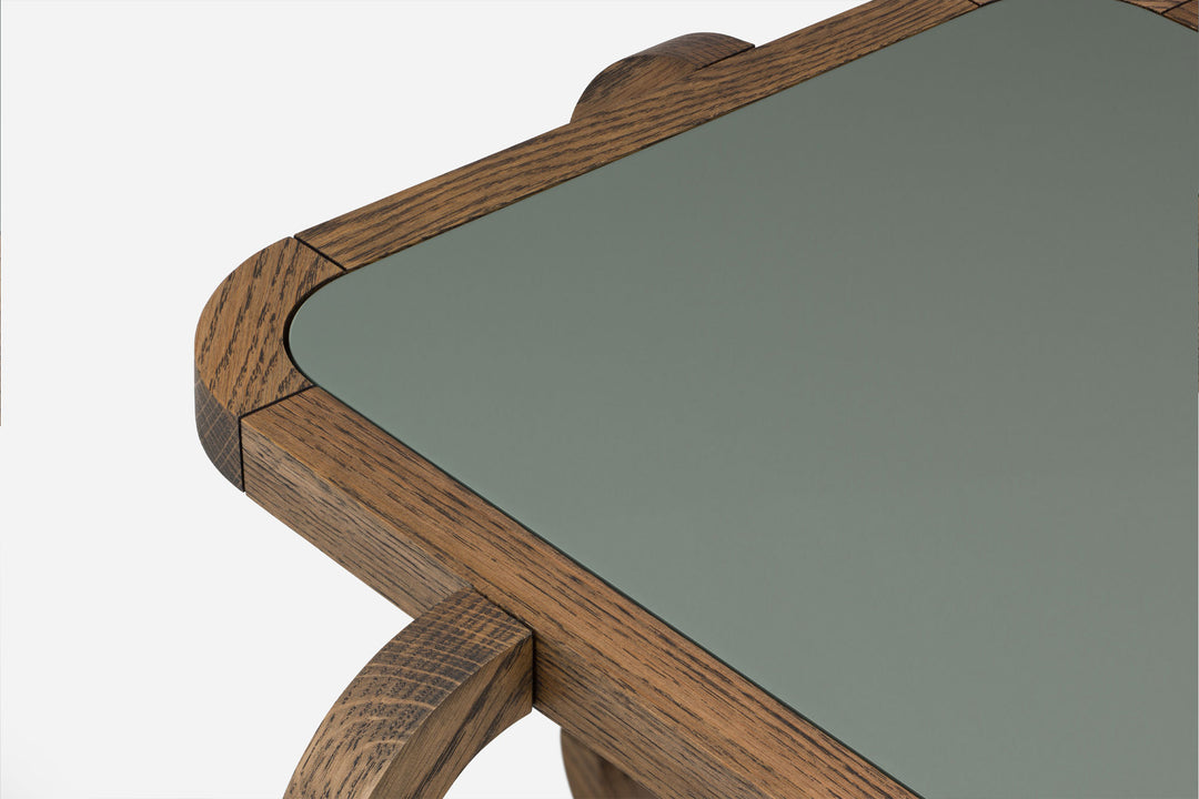 BLACK OILED OAK & COVE GLOSS HDF (MODEL: S)