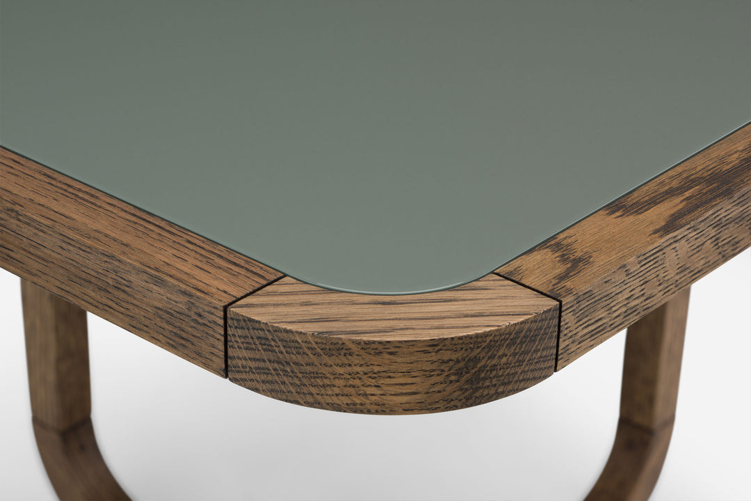 BLACK OILED OAK & COVE GLOSS HDF (MODEL: S)