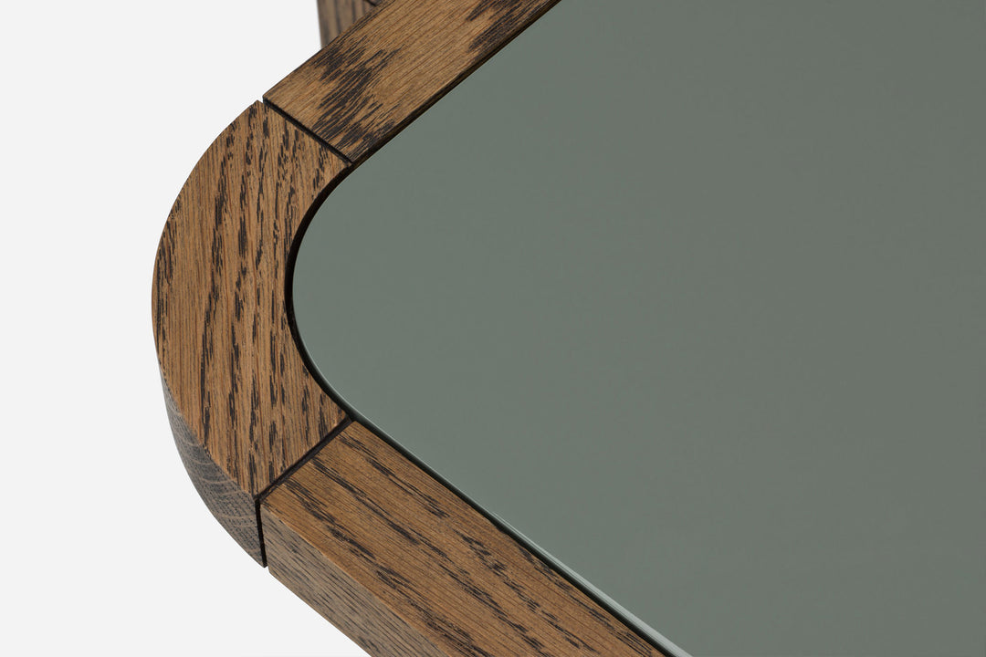 BLACK OILED OAK & COVE GLOSS HDF (MODEL: S)