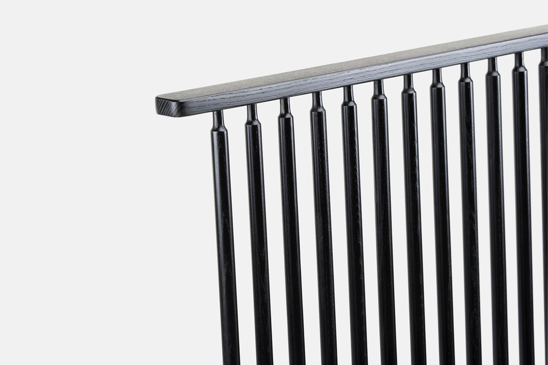 BLACK PAINTED ASH (+ OPTIONAL SEAT PAD IN BLACK NATURAL GRAIN LEATHER)