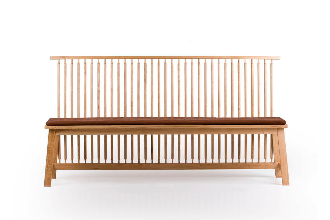 DANISH OILED OAK  (MODEL: 444 + OPTIONAL SEAT PAD IN BROWN NATURAL GRAIN LEATHER)