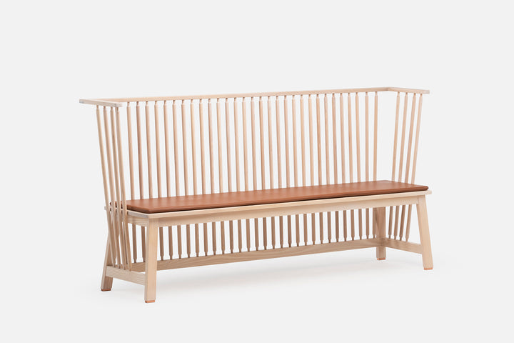 WHITE OILED ASH  (+ OPTIONAL SEAT PAD IN BROWN NATURAL GRAIN LEATHER)