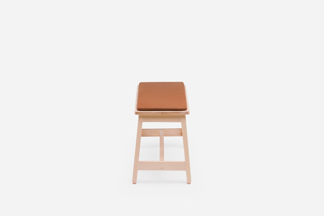 WHITE OILED ASH (MODEL: 449 + OPTIONAL SEAT PAD IN BROWN NATURAL GRAIN LEATHER)