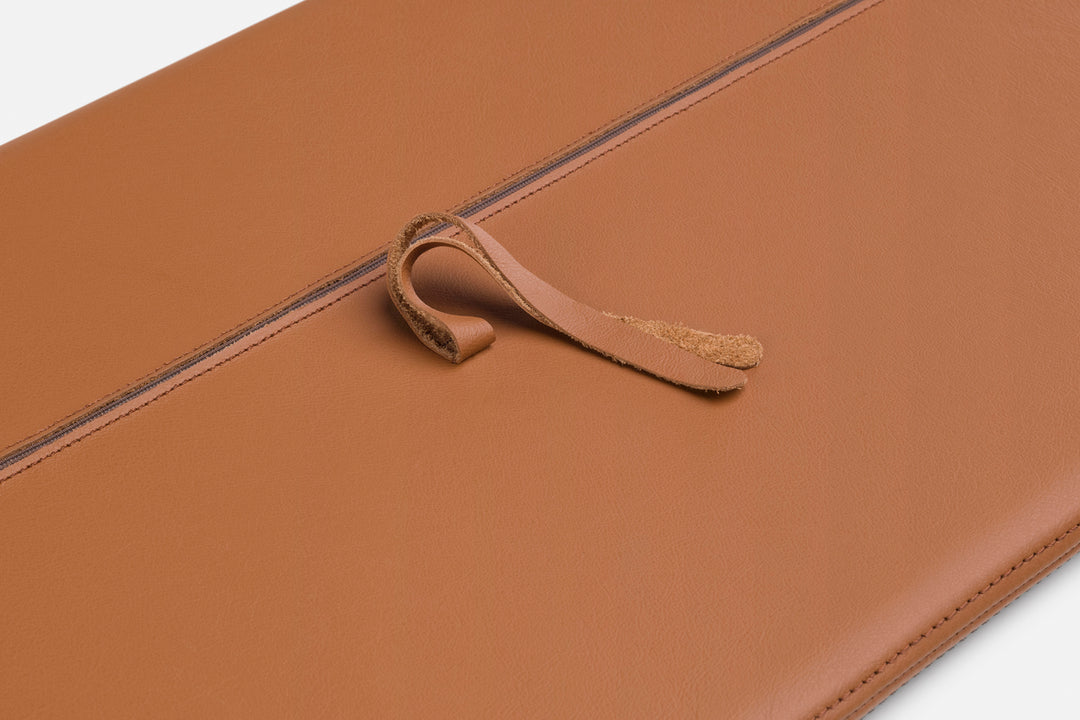 BROWN NATURAL GRAIN LEATHER