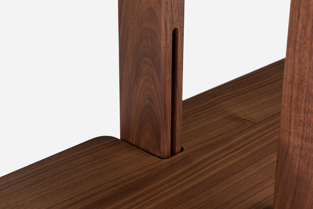 DANISH OILED WALNUT (MODEL: SV)