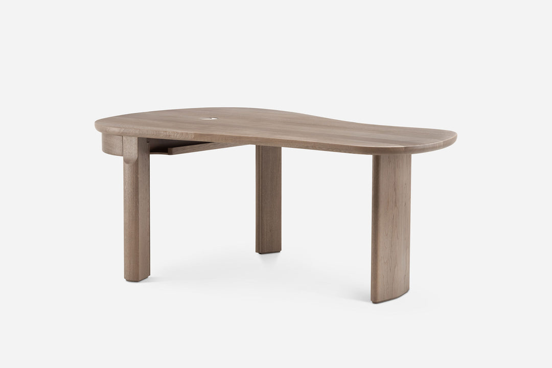 TWENTY-FIVE DESK – De La Espada