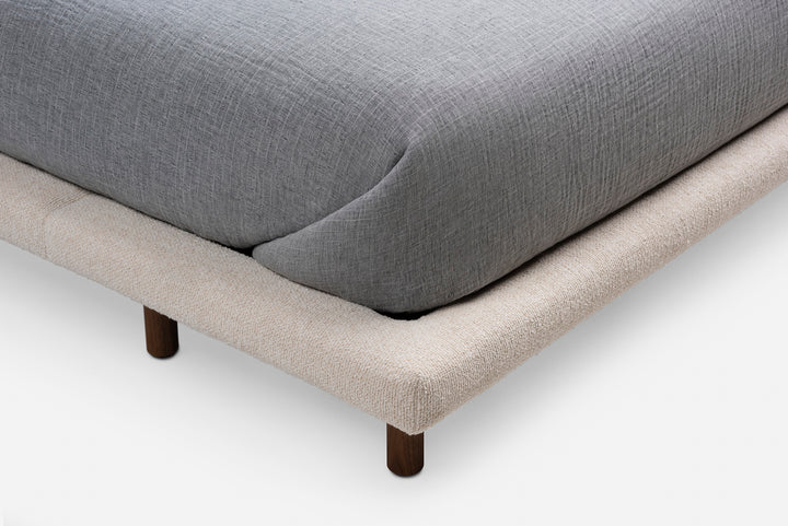 DANISH OILED WALNUT & MOSS 004