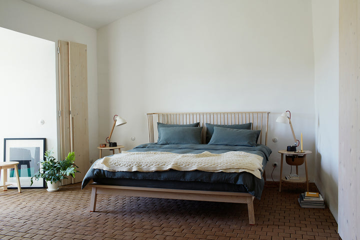 WHITE OILED ASH & CORK (+ COMPANIONS BED)