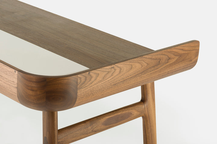 DANISH OILED WALNUT & BONE GLOSS HDF