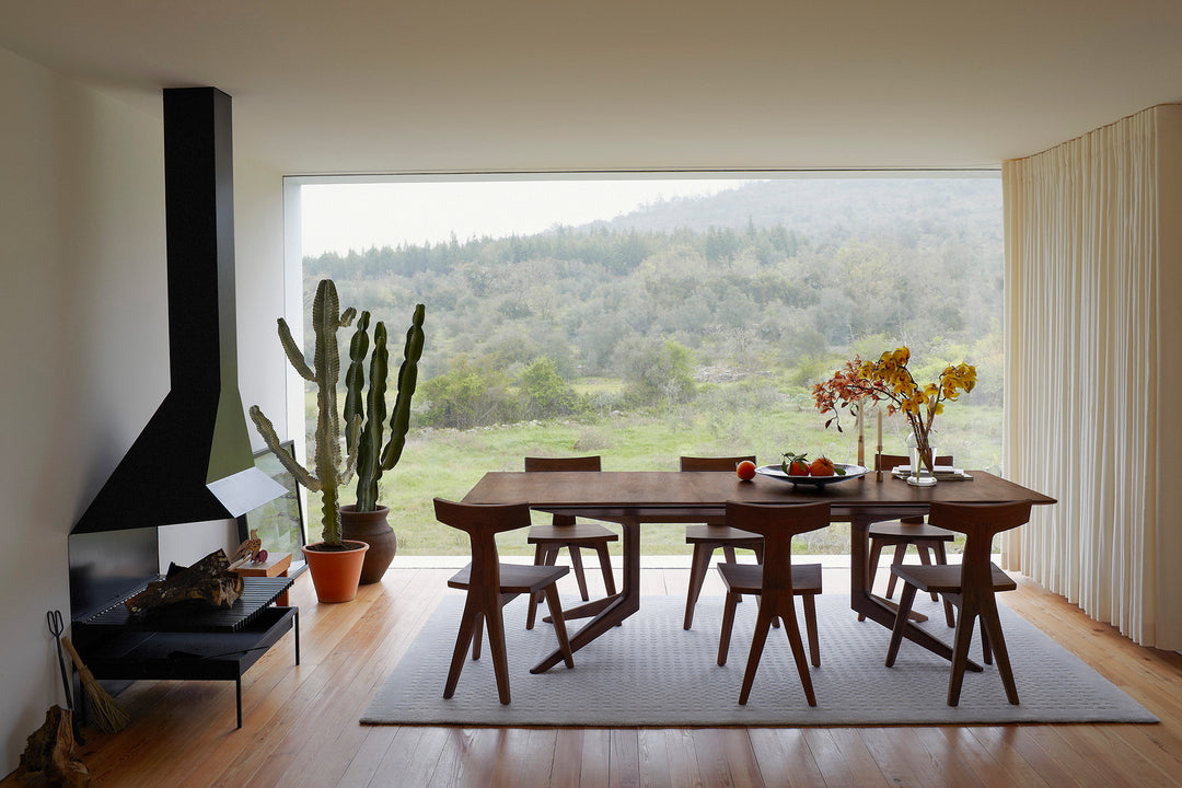 DANISH OILED WALNUT (+ LIGHT EXTENDING TABLE)