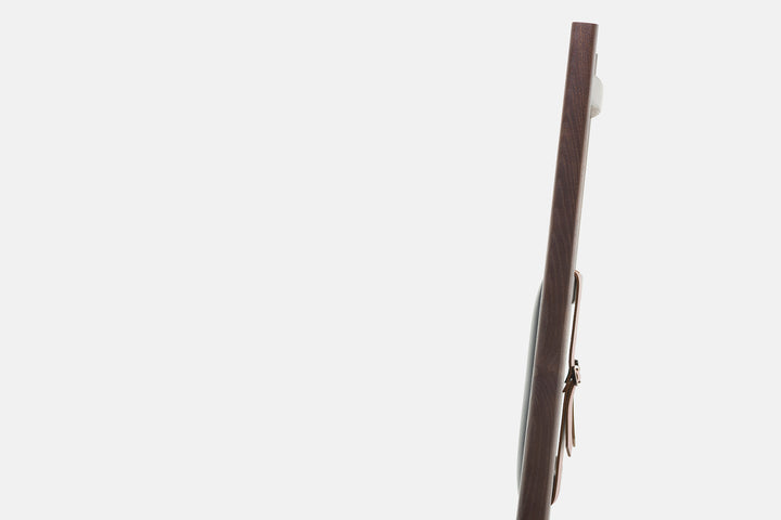 BLACK LEATHER (+ SHAKER CHAIR)