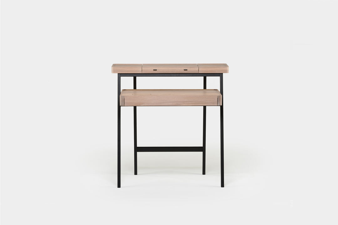 WHITE OILED OAK & BLACK STAINED ASH