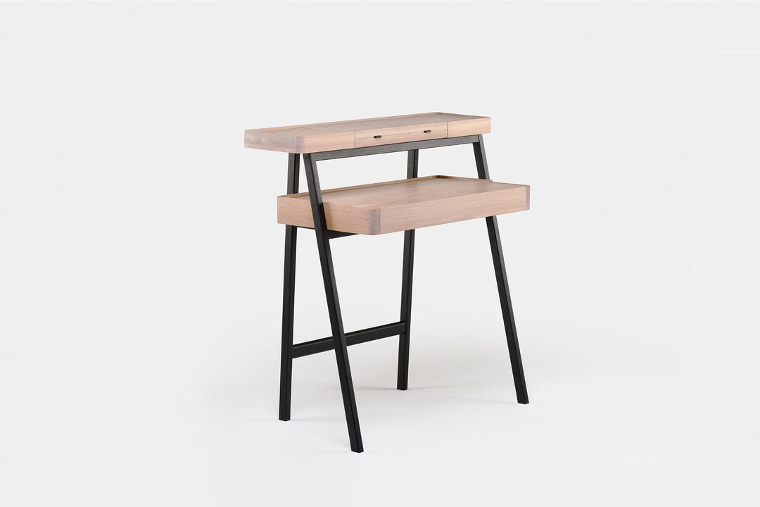 WHITE OILED OAK & BLACK STAINED ASH