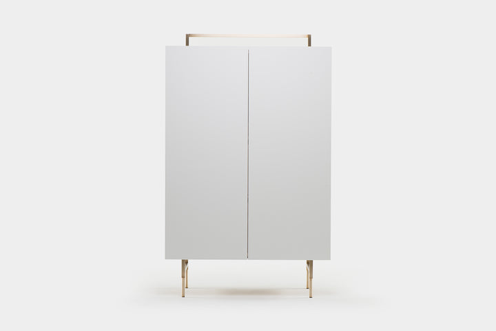 WHITE OILED OAK & WHITE GLOSS HDF & BRUSHED BRASS